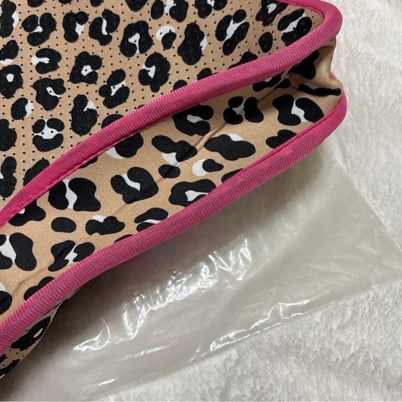 Simply Southern Pink and Blue Leopard Shoulder Bag - Picture 6 of 11